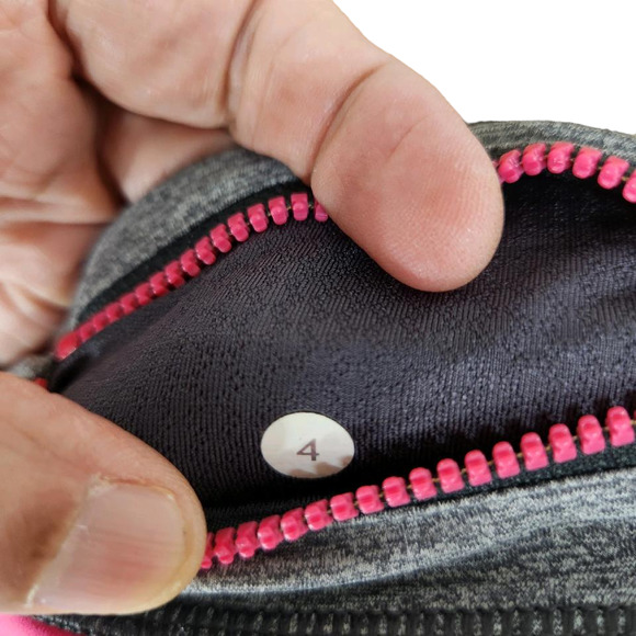 Lululemon Run Inspire Crop II Legging Women's Size 4‎ Grey Heathered Grey Pink - Picture 6 of 6